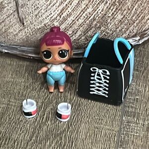 LOL Surprise Winter Disco Lil LOL Dolls Athletic Club